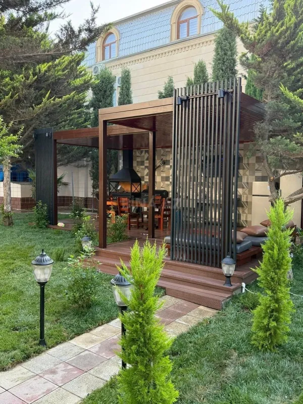 Kirayə verilir 5 otaqlı həyət evi 450 m²