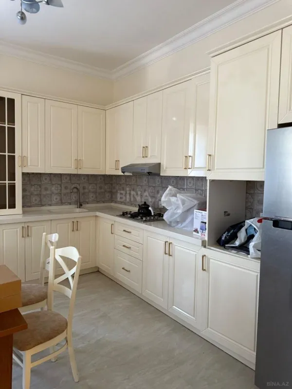 Kirayə verilir 5 otaqlı həyət evi 450 m²