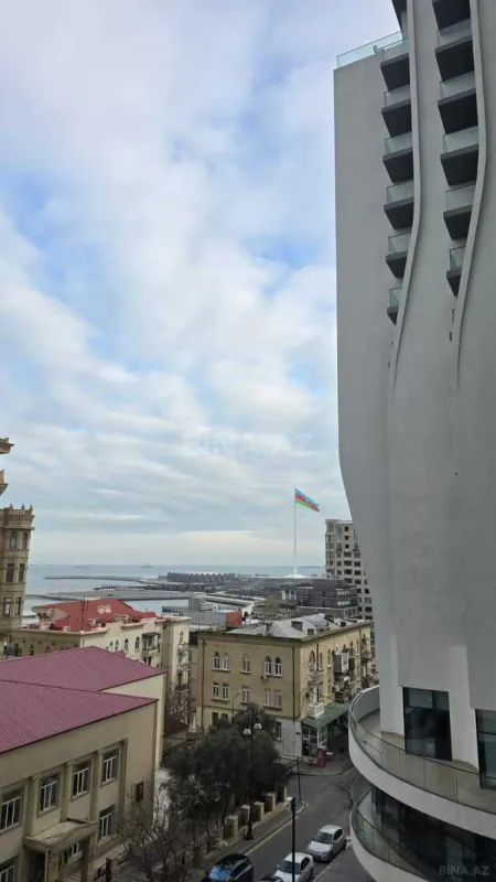 Satılır 2 otaqlı mənzil 63 m²