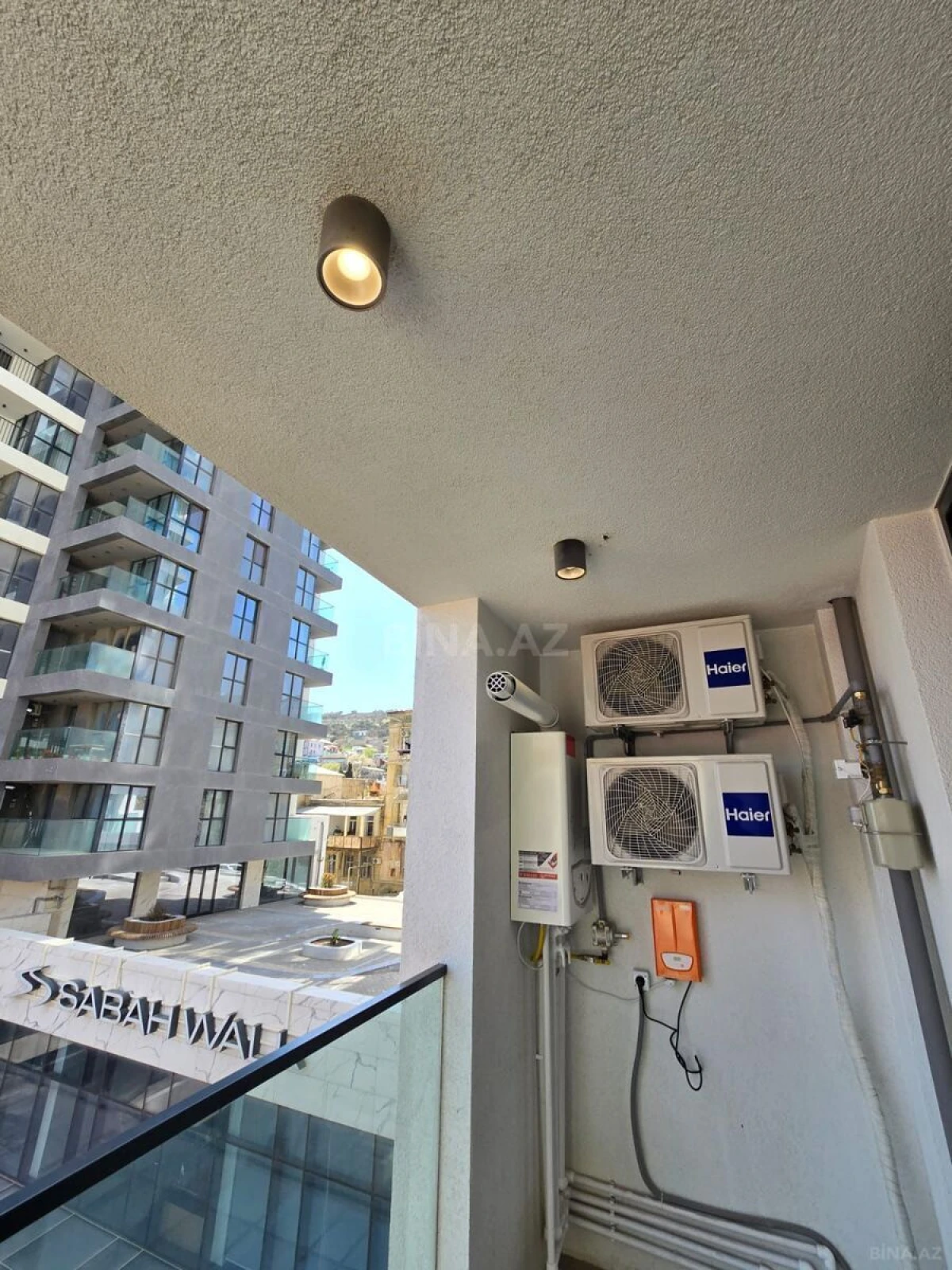 Satılır 2 otaqlı mənzil 63 m²