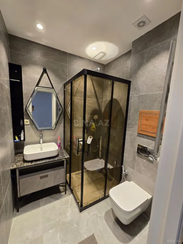 Satılır 2 otaqlı mənzil 63 m²