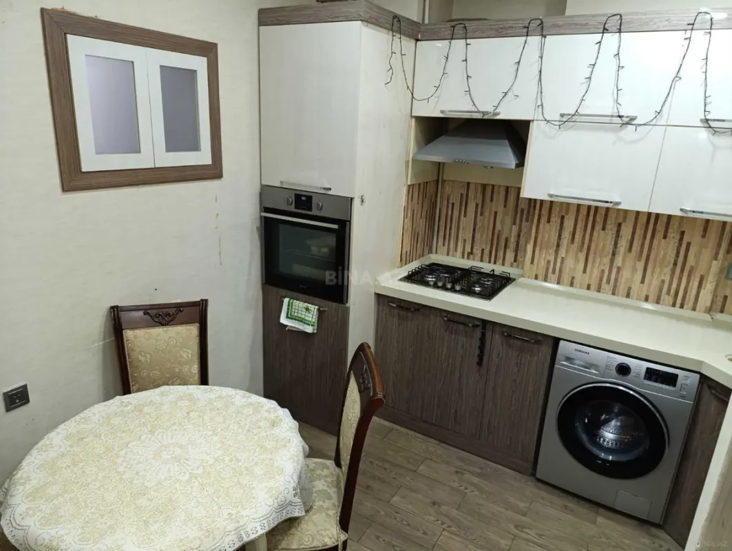 Satılır 2 otaqlı mənzil 58 m²