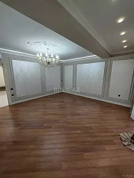 Satılır 4 otaqlı mənzil 140 m²