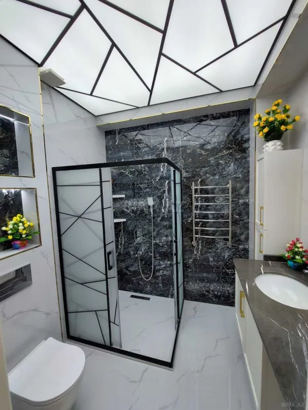 Satılır 4 otaqlı mənzil 140 m²