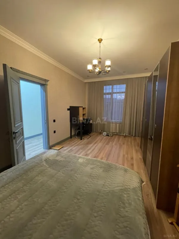 Satılır 5 otaqlı həyət evi 330 m²