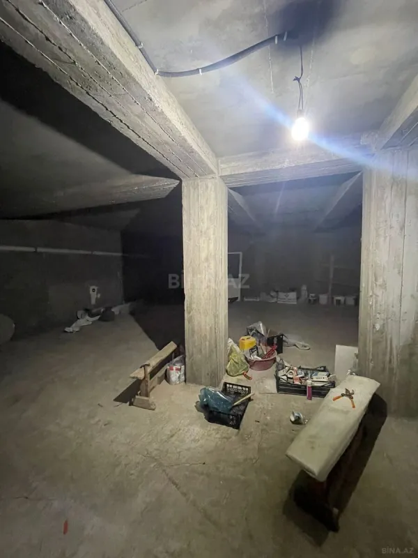 Satılır 5 otaqlı həyət evi 330 m²