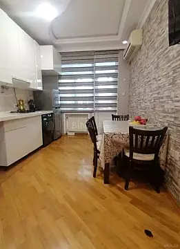 Satılır 3 otaqlı mənzil 130 m² — Bakı, İnşaatçılar 3 otaq 130.00 m²
