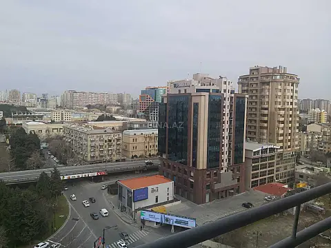 Satılır 3 otaqlı mənzil 101 m²