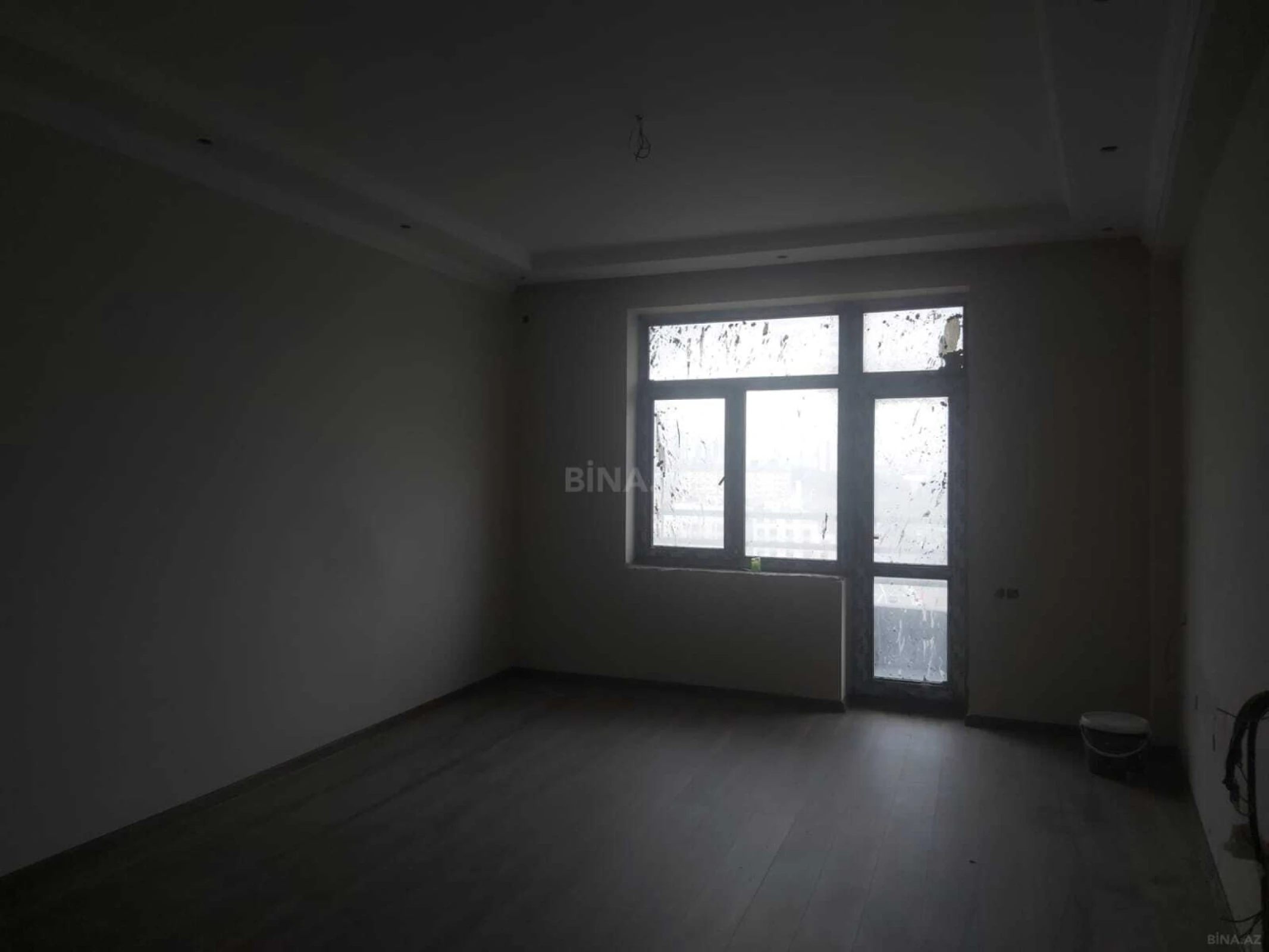 Satılır 3 otaqlı mənzil 101 m²