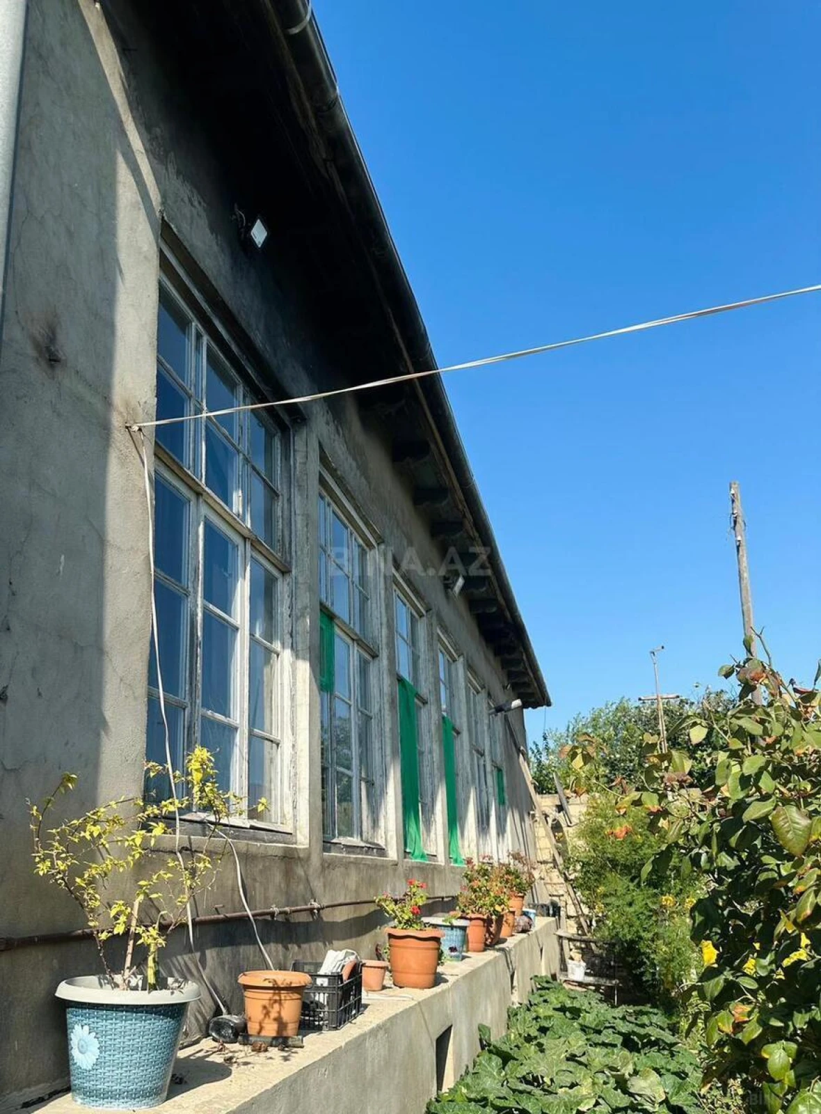 Satılır 5 otaqlı həyət evi 400 m²