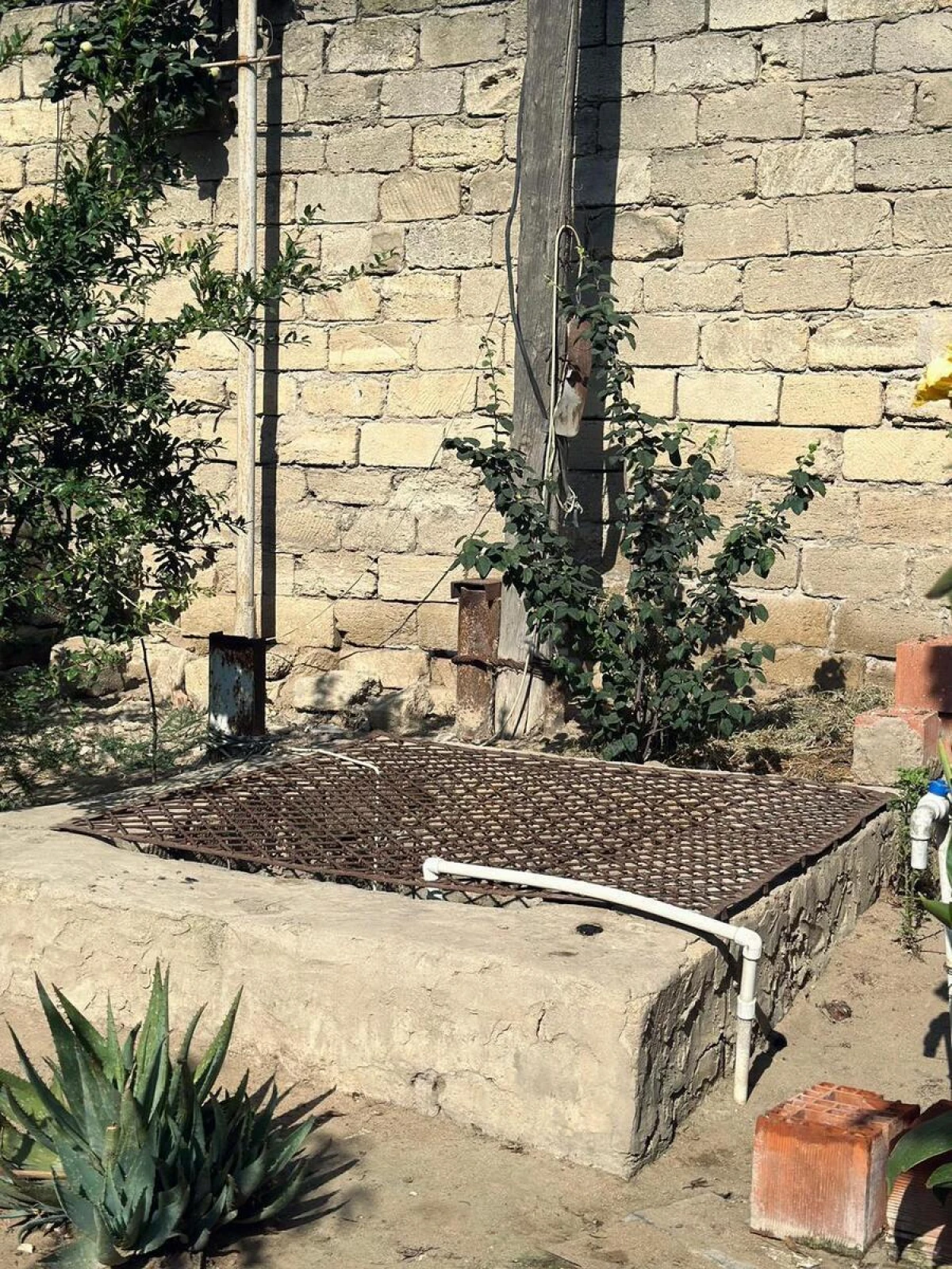 Satılır 5 otaqlı həyət evi 400 m²