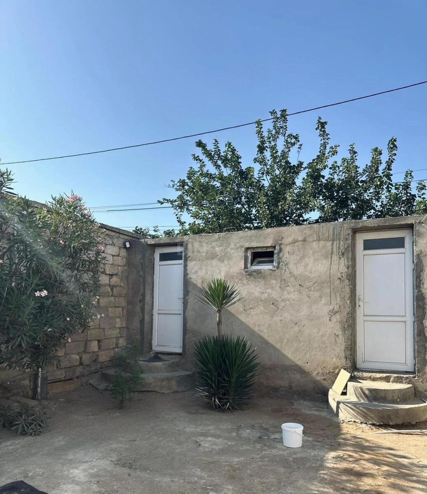 Satılır 5 otaqlı həyət evi 400 m²