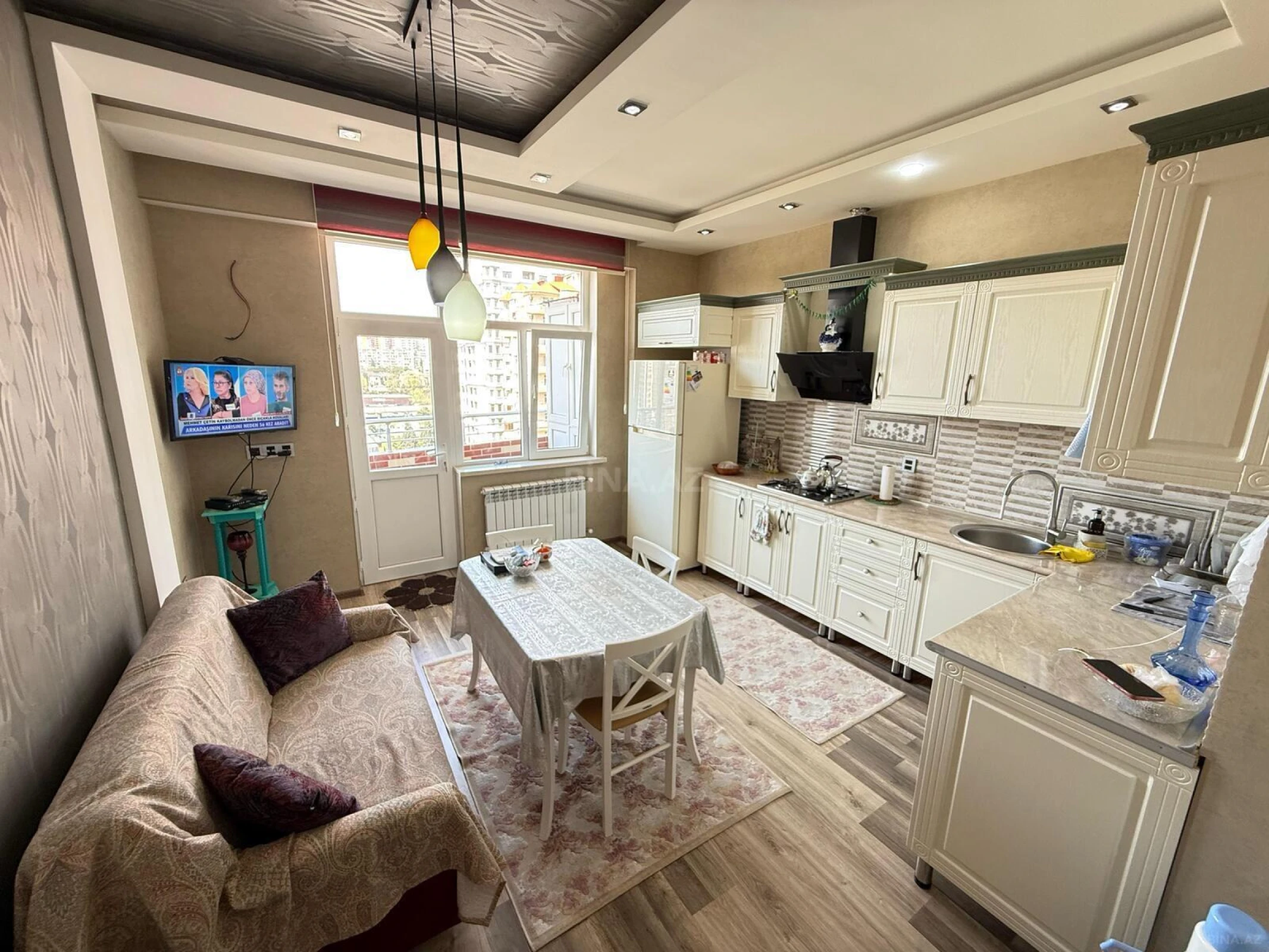 Satılır 2 otaqlı mənzil 86 m²