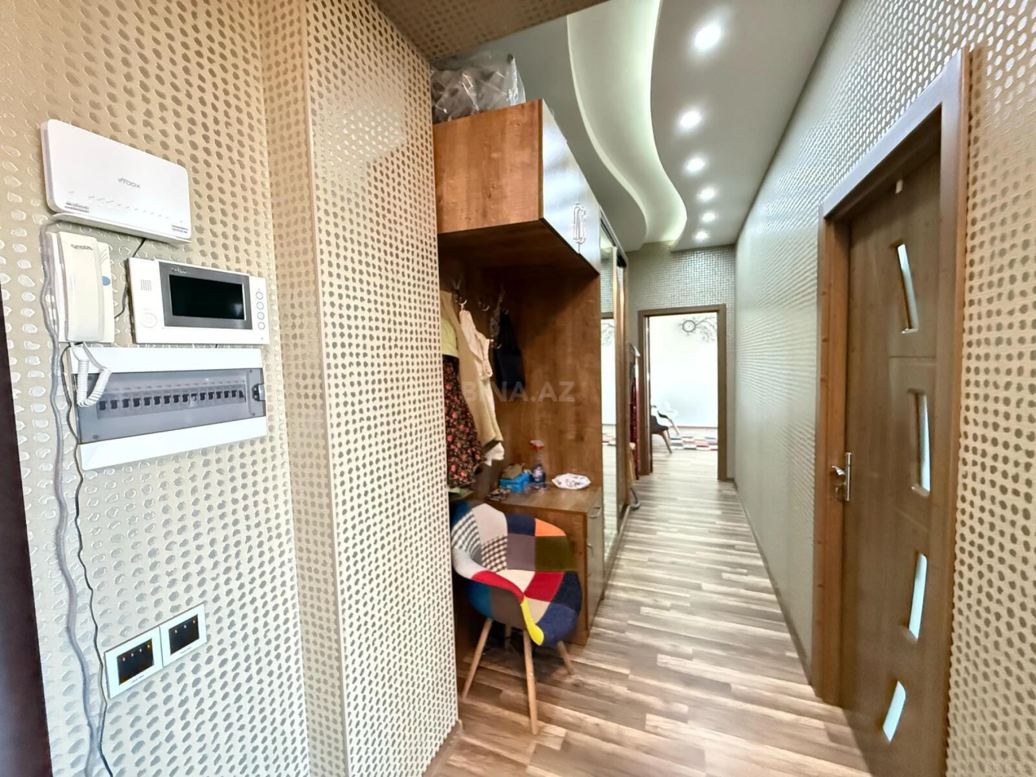 Satılır 2 otaqlı mənzil 86 m²