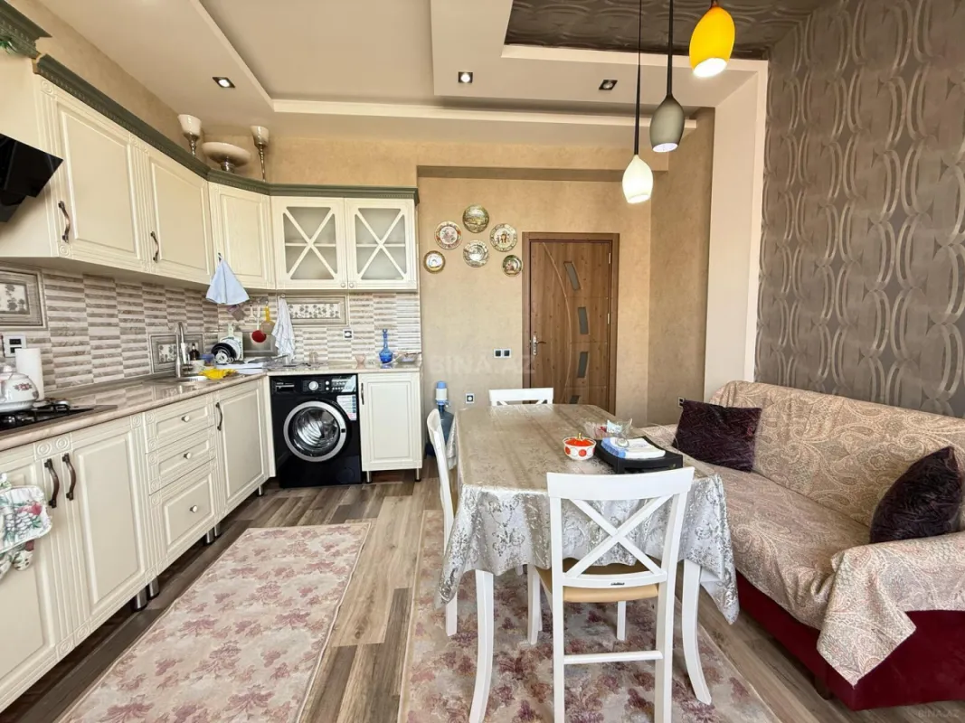 Satılır 2 otaqlı mənzil 86 m²