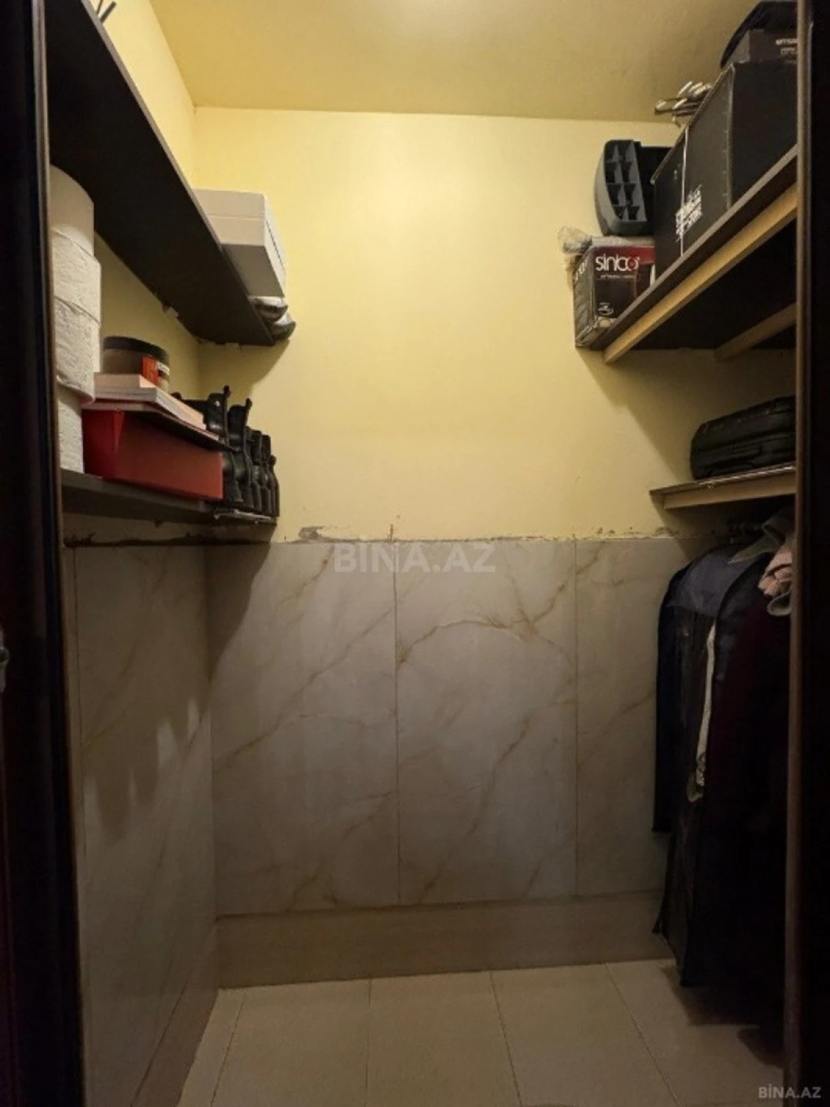 Satılır 3 otaqlı mənzil 135 m²