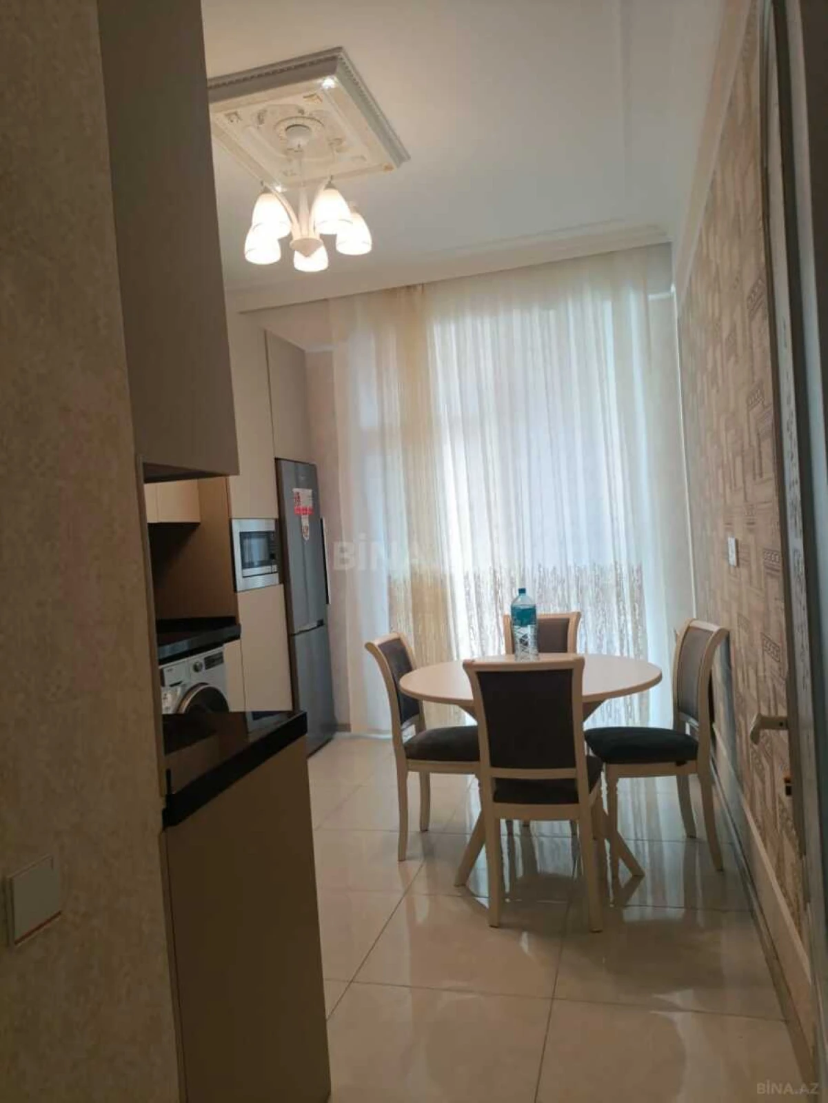 Satılır 2 otaqlı mənzil 75 m²