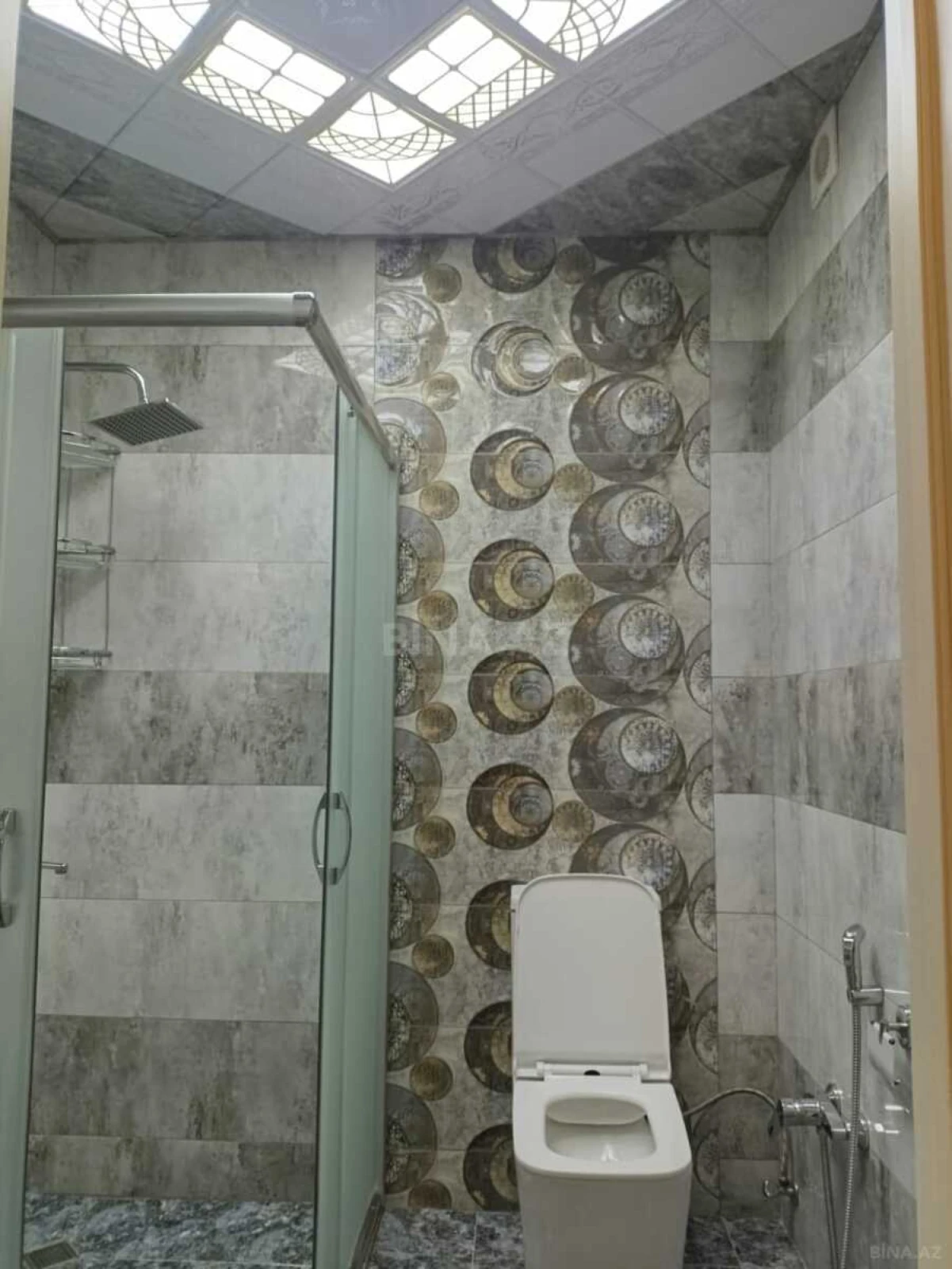 Satılır 2 otaqlı mənzil 75 m²