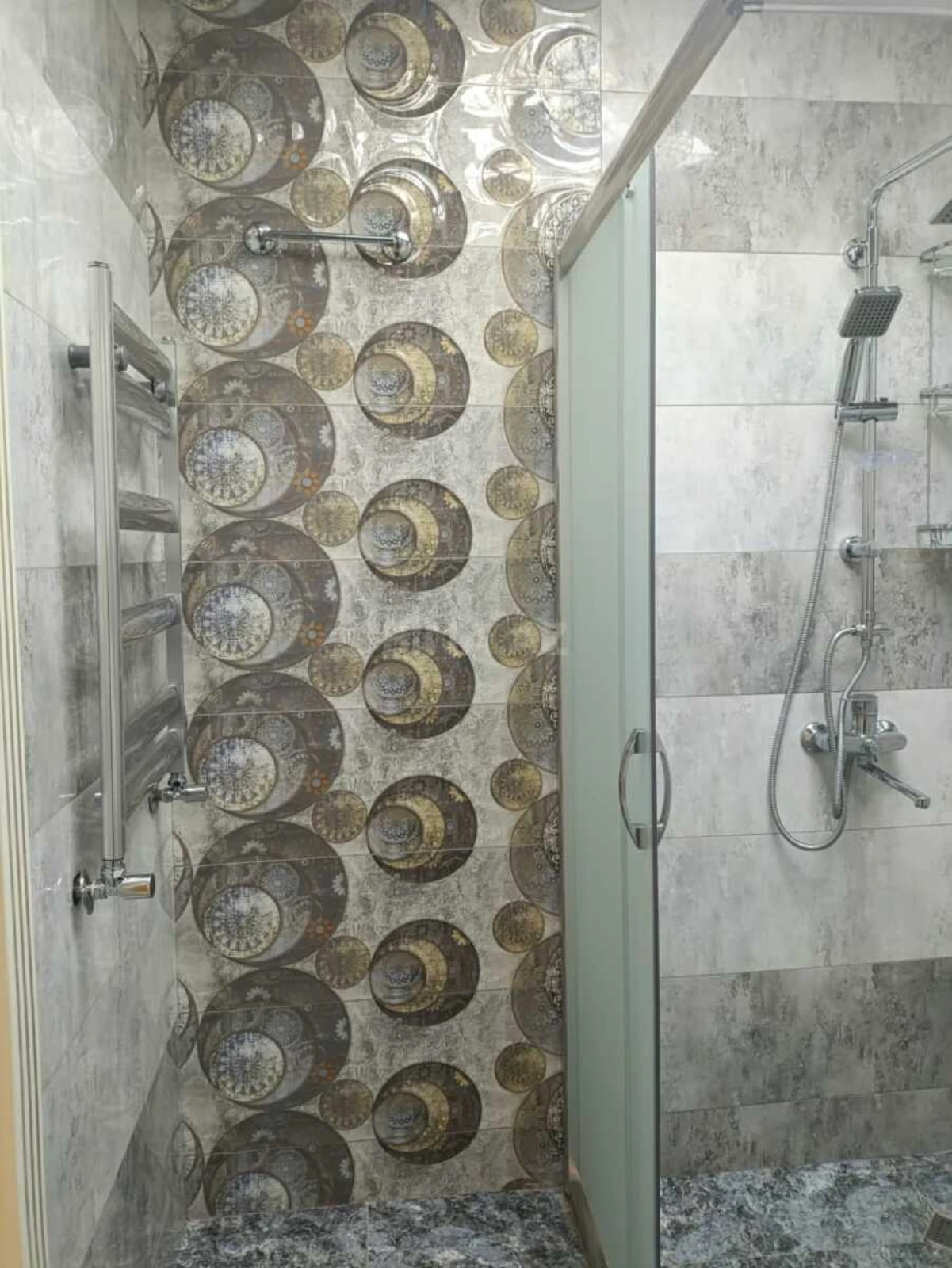 Satılır 2 otaqlı mənzil 75 m²