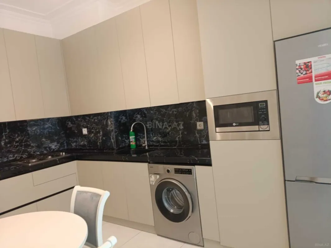 Satılır 2 otaqlı mənzil 75 m²