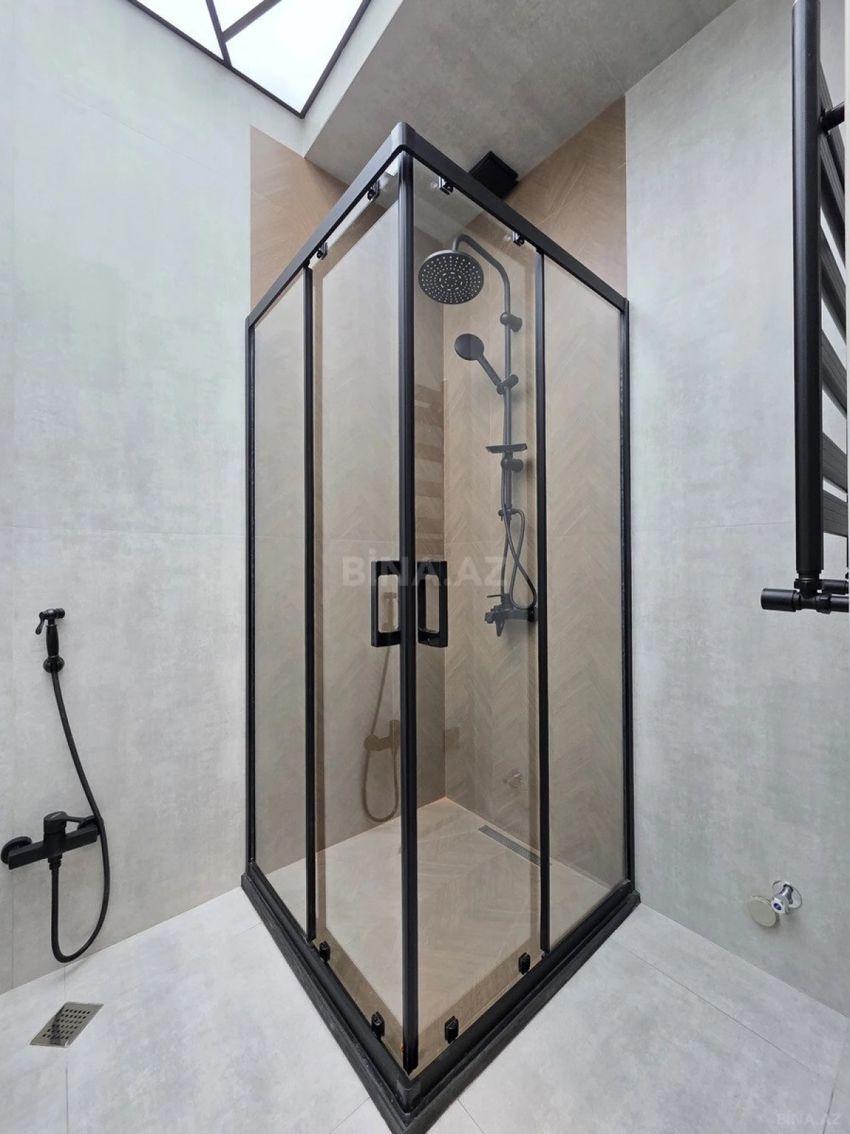 Satılır 2 otaqlı mənzil 55 m²