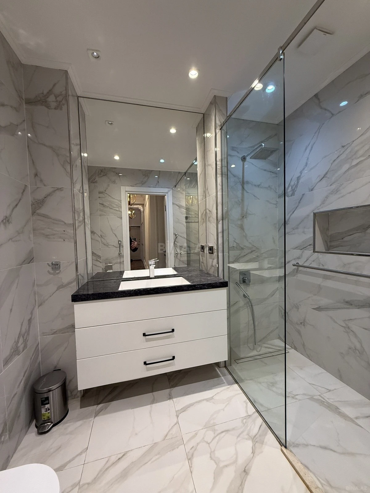 Kirayə verilir 3 otaqlı mənzil 120 m²