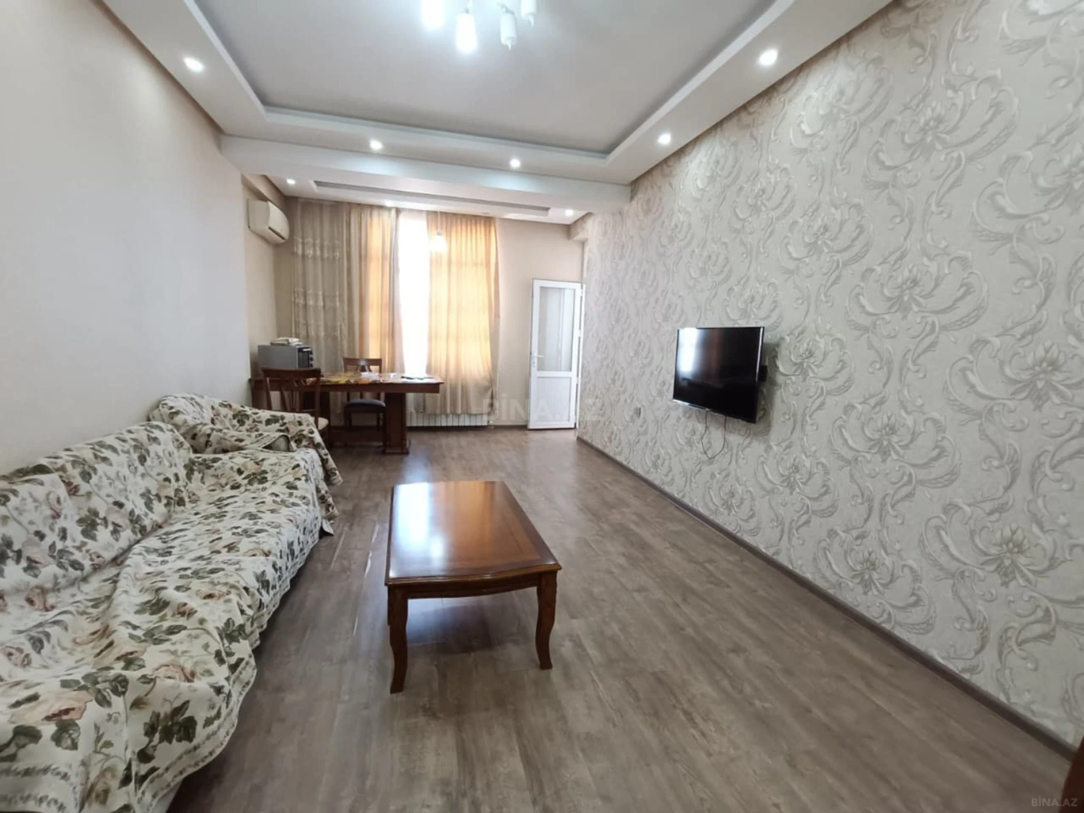 Kirayə verilir 2 otaqlı mənzil 55 m²