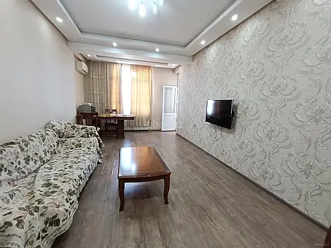 Kirayə verilir 2 otaqlı mənzil 55 m²