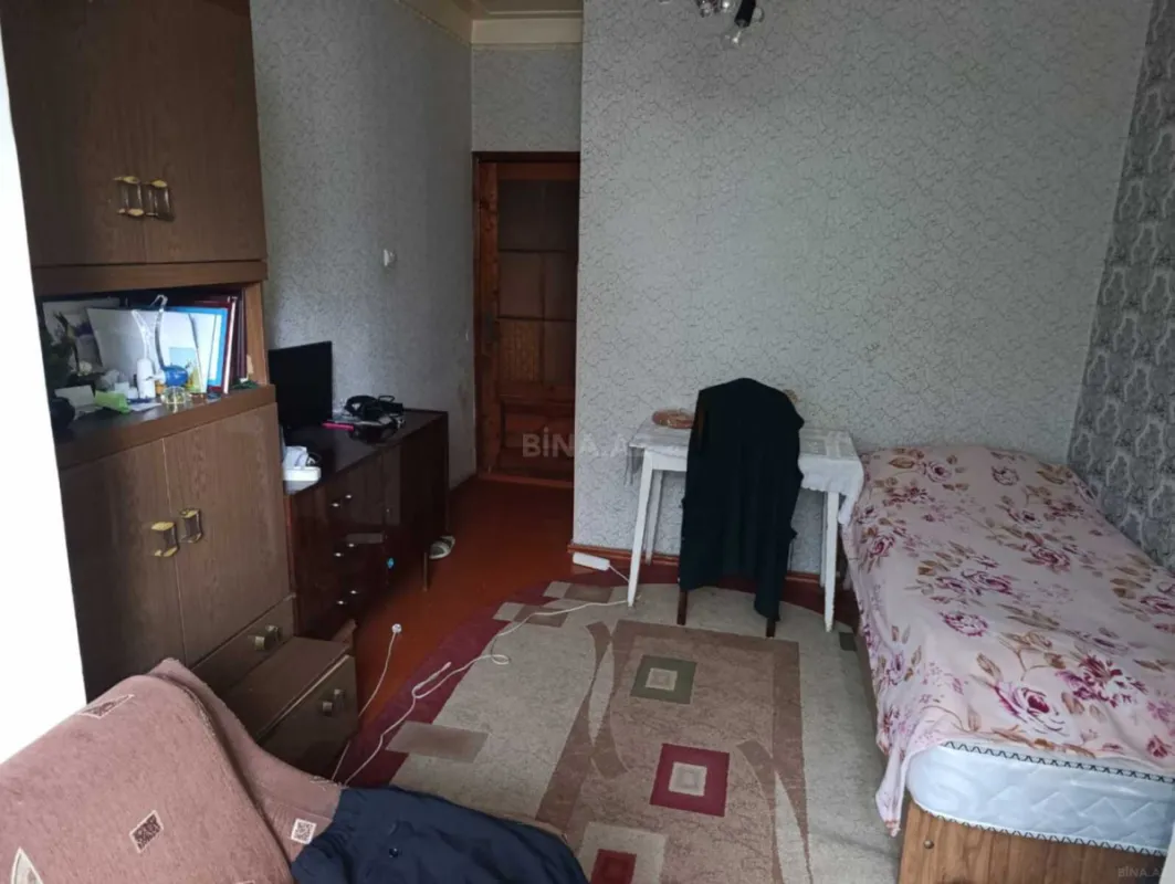 Satılır 5 otaqlı mənzil 95 m²