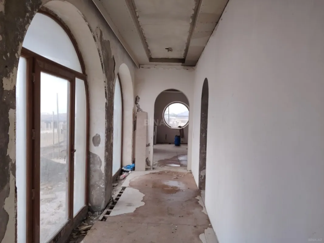 Satılır 5 otaqlı həyət evi 450 m²