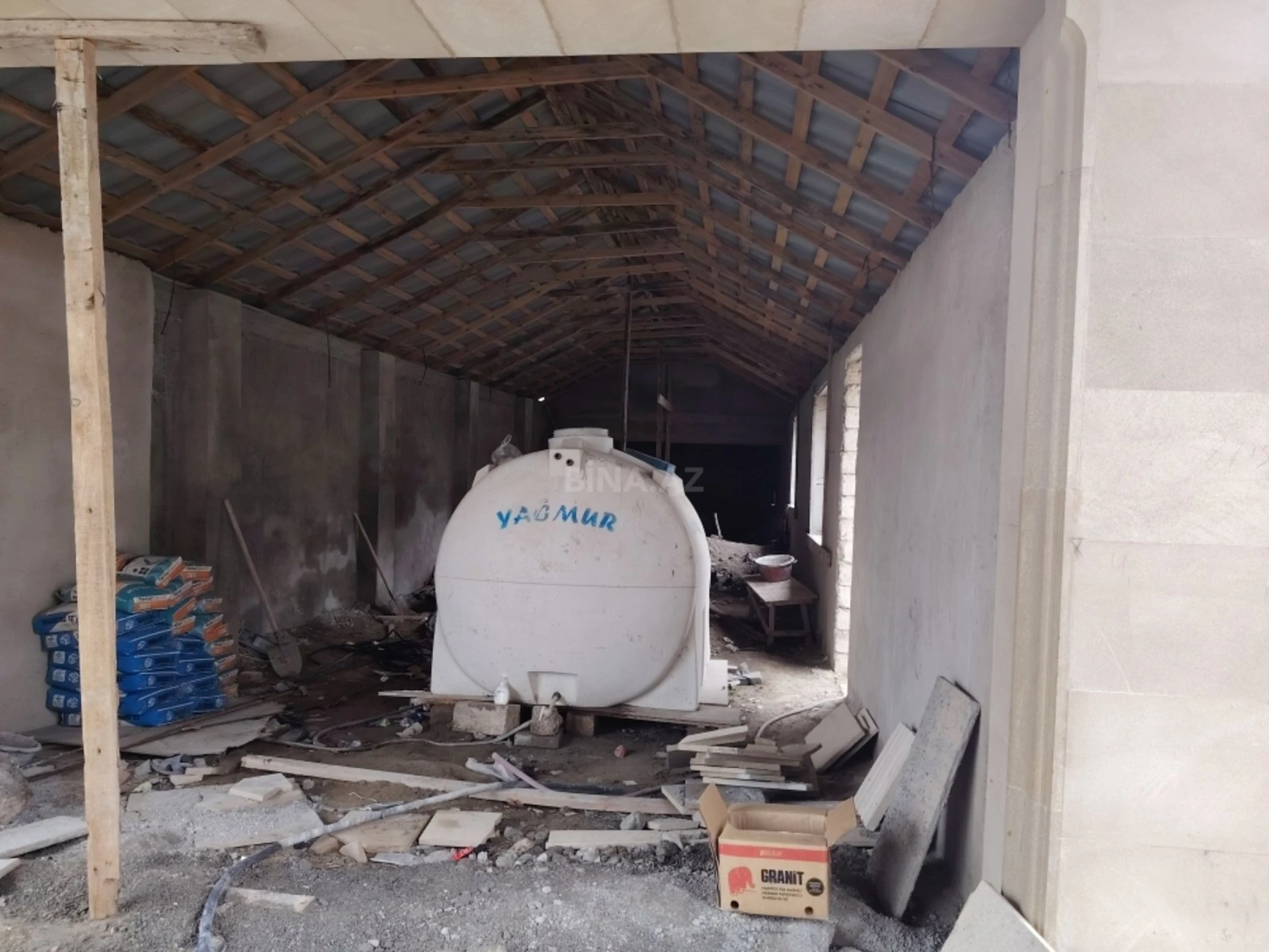 Satılır 5 otaqlı həyət evi 450 m²