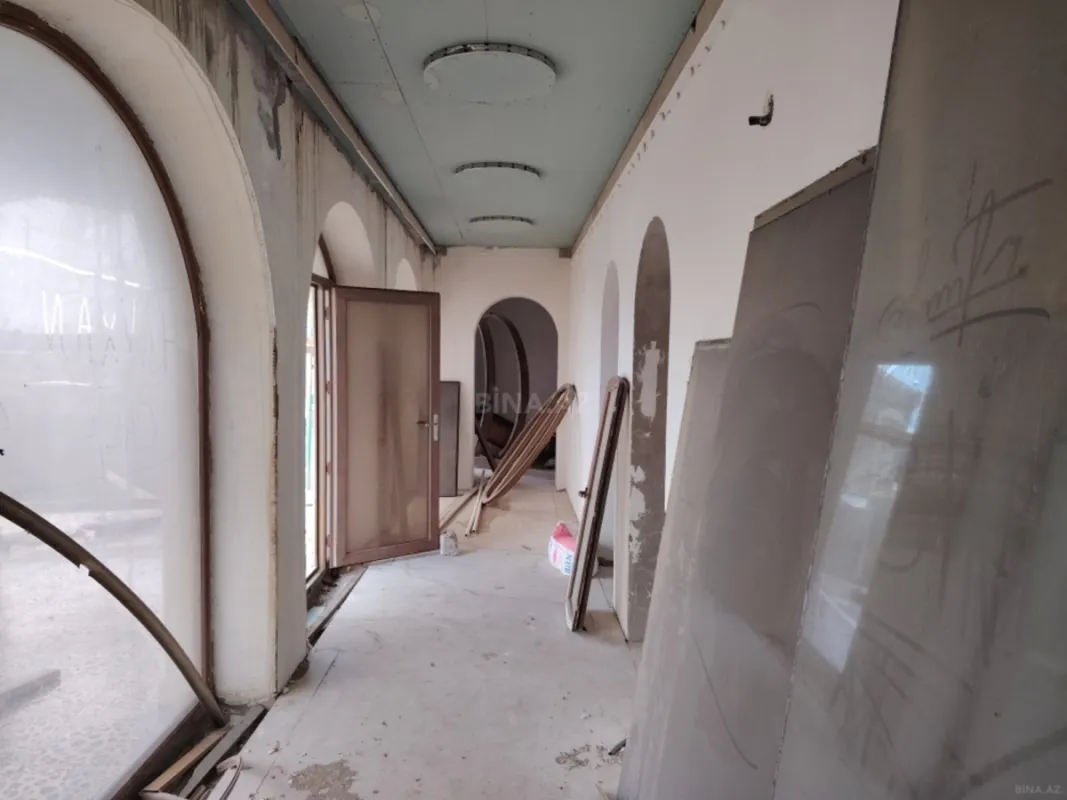 Satılır 5 otaqlı həyət evi 450 m²