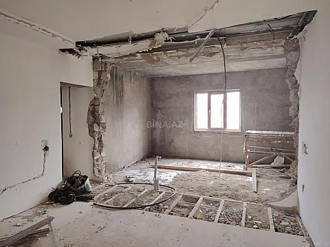 Satılır 5 otaqlı həyət evi 450 m²