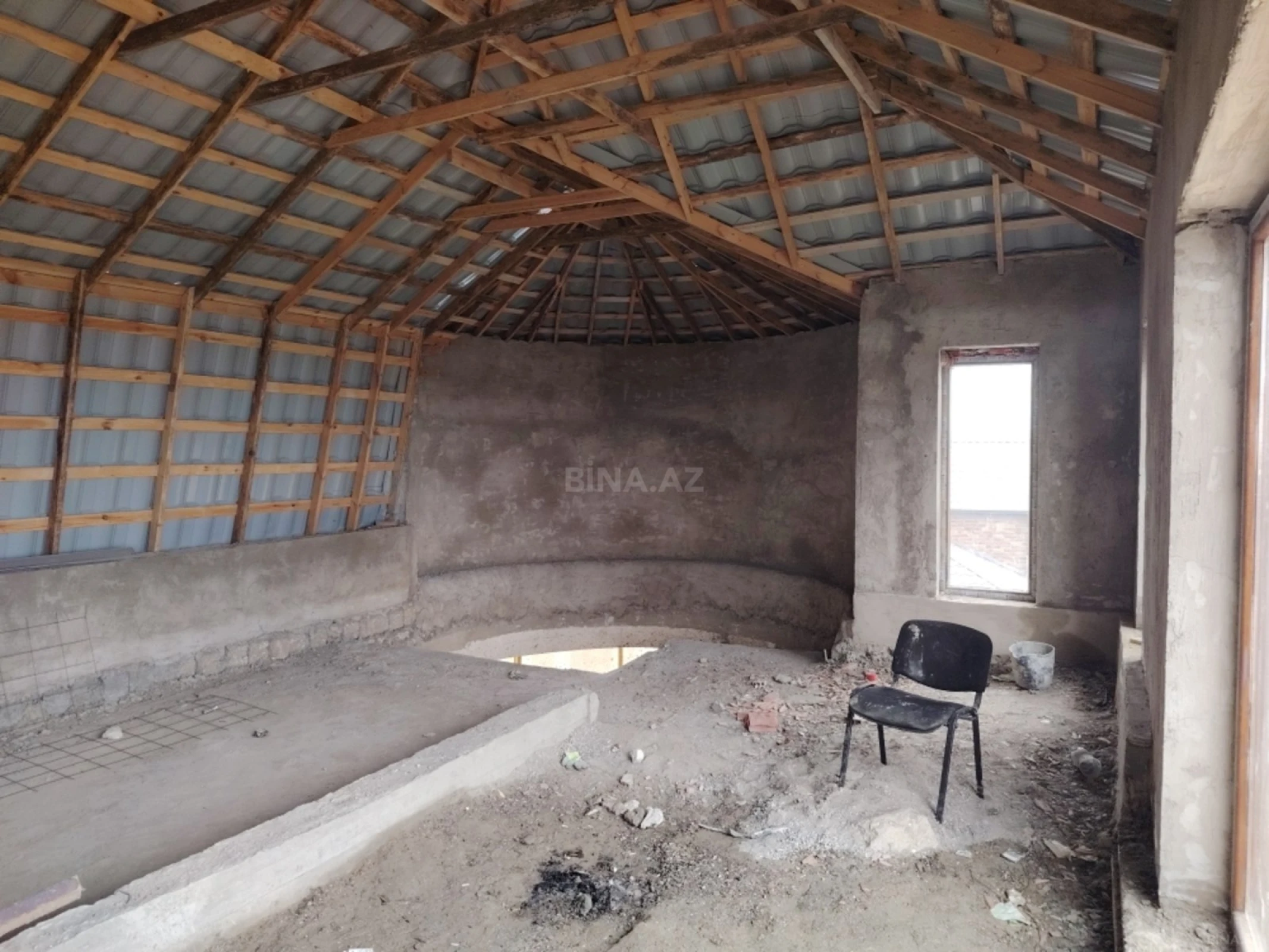 Satılır 5 otaqlı həyət evi 450 m²