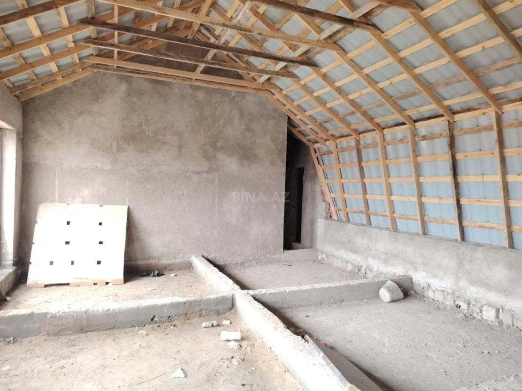 Satılır 5 otaqlı həyət evi 450 m²