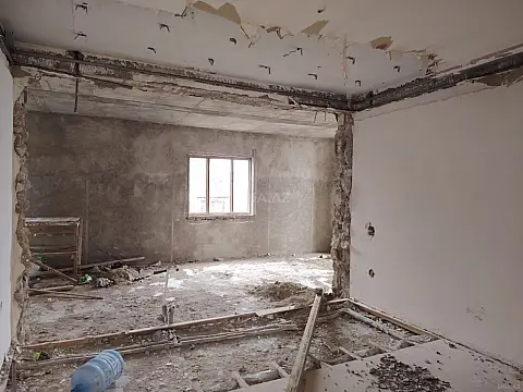 Satılır 5 otaqlı həyət evi 450 m²