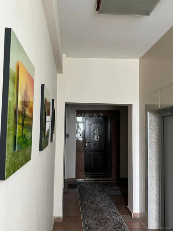 Kirayə verilir 4 otaqlı mənzil 200 m²