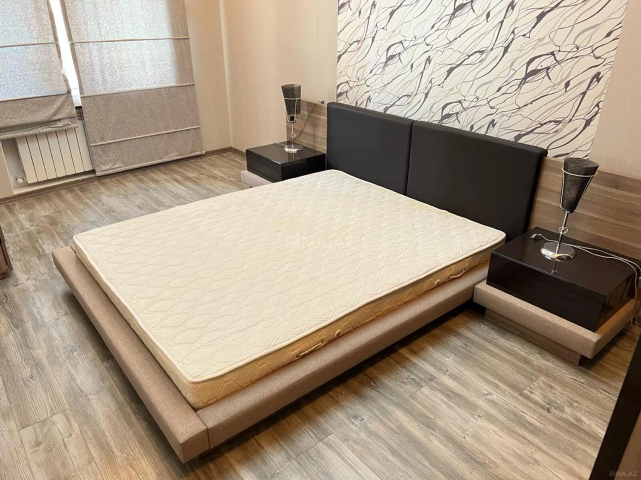 Kirayə verilir 4 otaqlı mənzil 200 m²