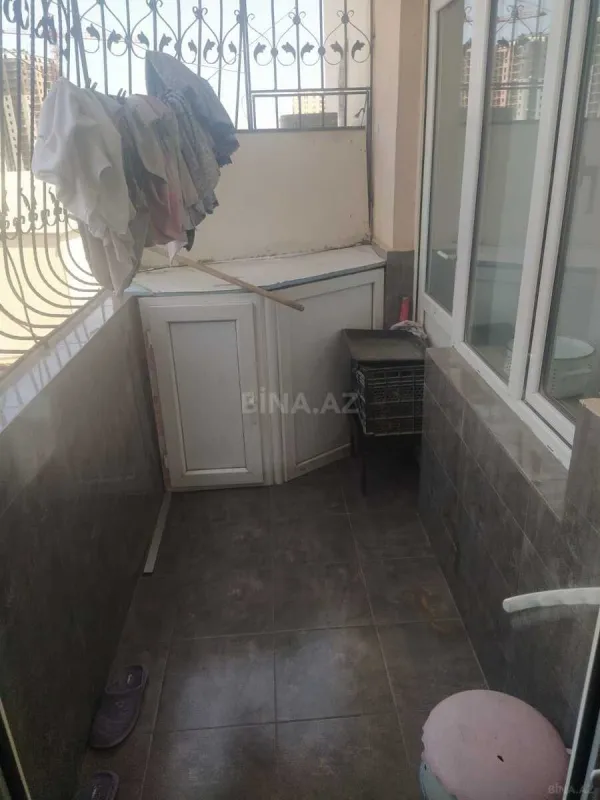 Satılır 4 otaqlı mənzil 137 m²