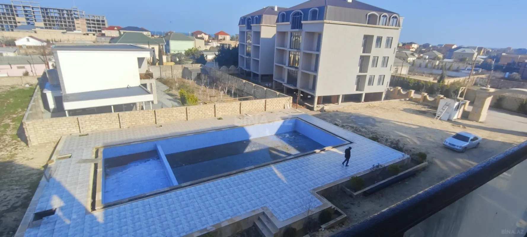 Satılır 2 otaqlı mənzil 82.3 m²