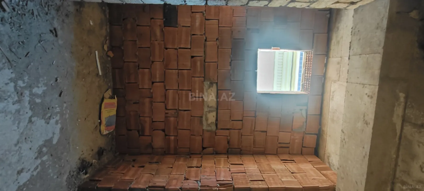 Satılır 2 otaqlı mənzil 82.3 m²