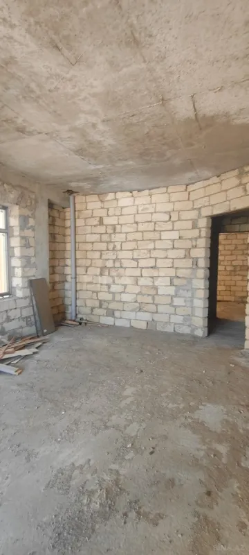 Satılır 2 otaqlı mənzil 82.3 m²