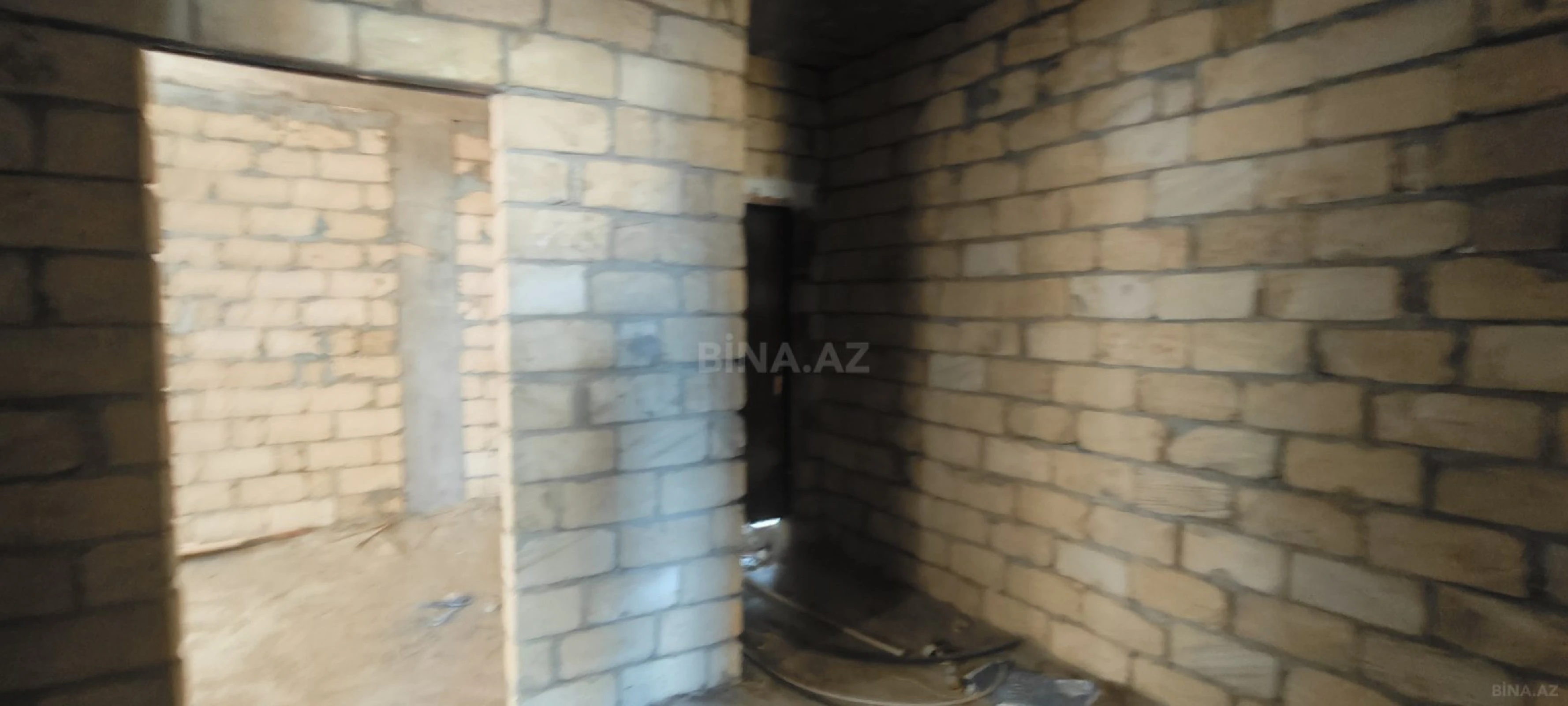 Satılır 2 otaqlı mənzil 82.3 m²