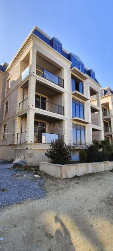 Satılır 2 otaqlı mənzil 82.3 m²