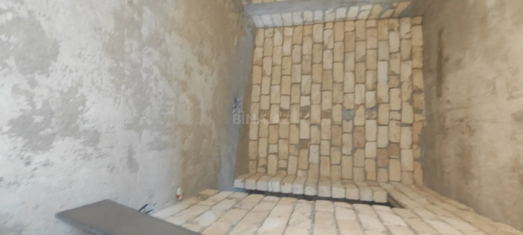 Satılır 2 otaqlı mənzil 82.3 m²