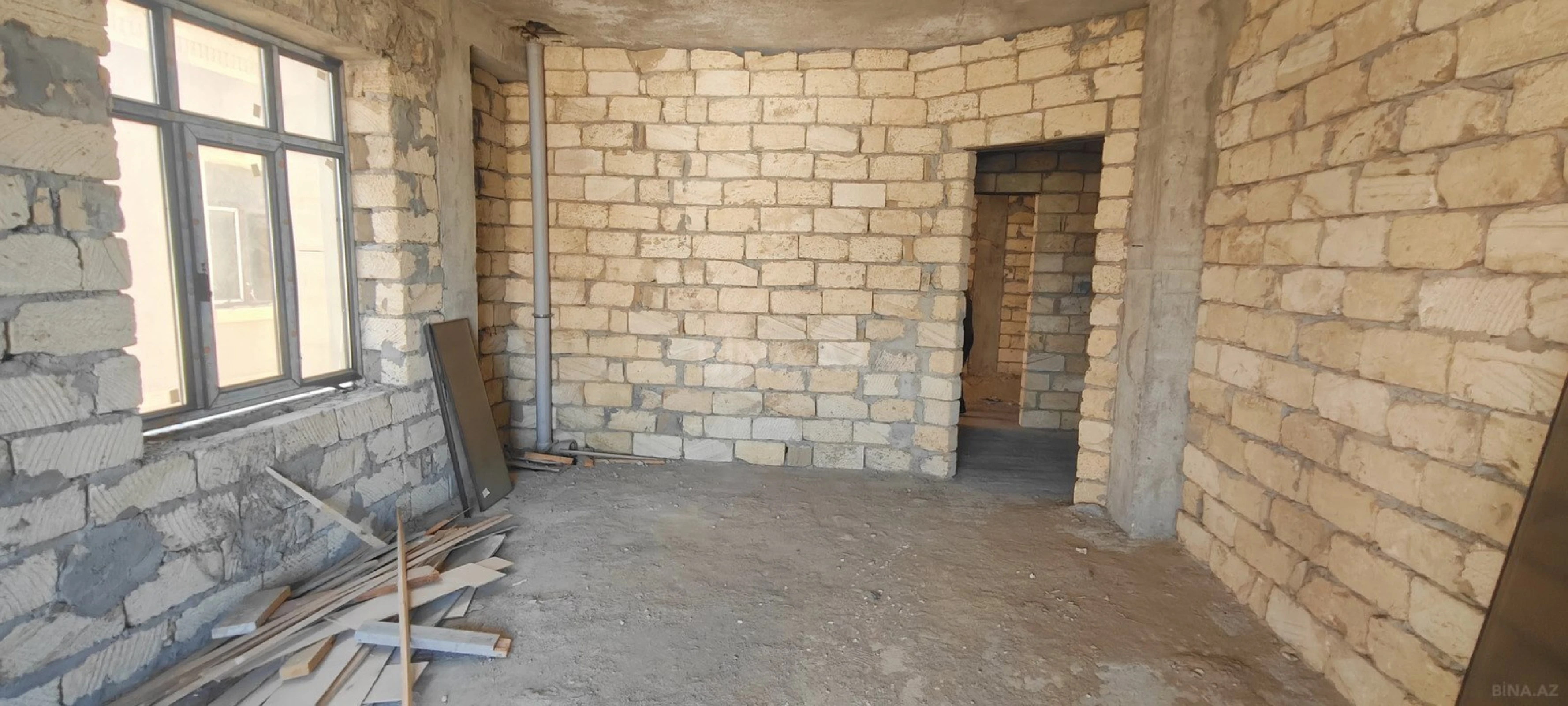 Satılır 2 otaqlı mənzil 82.3 m²