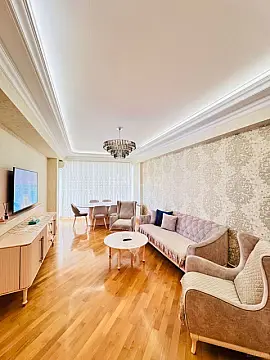 Kirayə verilir 3 otaqlı mənzil 110 m²