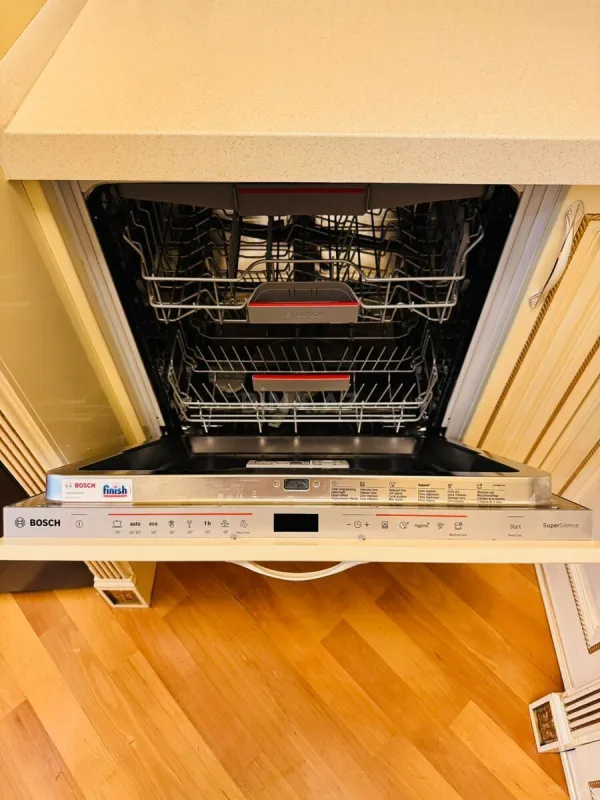 Kirayə verilir 3 otaqlı mənzil 110 m²