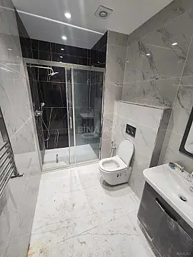 Satılır 2 otaqlı mənzil 53 m²
