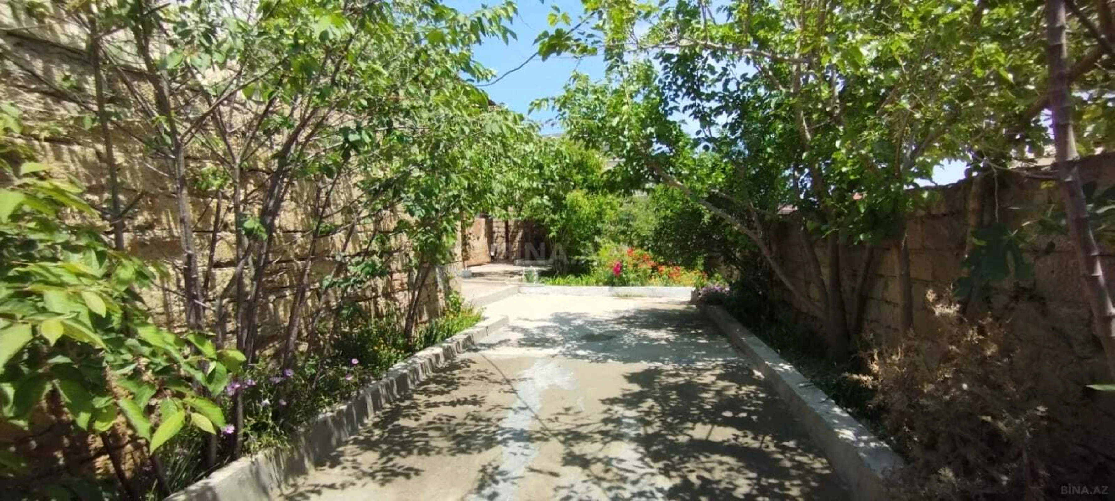 Satılır 4 otaqlı həyət evi 150 m²